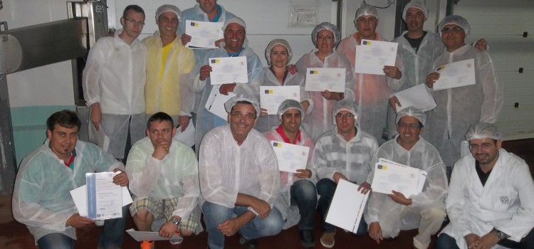FINALIZA 3ª FORMACIÓN CÁRNICA CON EL NIVEL 2 FINALIZA 3ª FORMACIÓN CÁRNICA CON EL NIVEL 2
